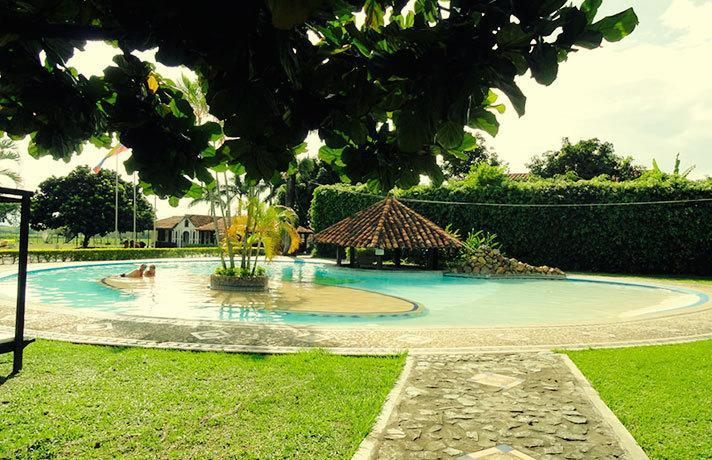 Hacienda El Eden Resort Santa Elena  エクステリア 写真