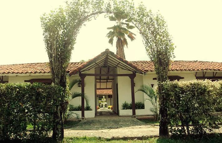 Hacienda El Eden Resort Santa Elena  エクステリア 写真