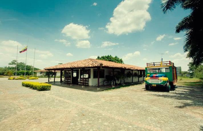 Hacienda El Eden Resort Santa Elena  エクステリア 写真