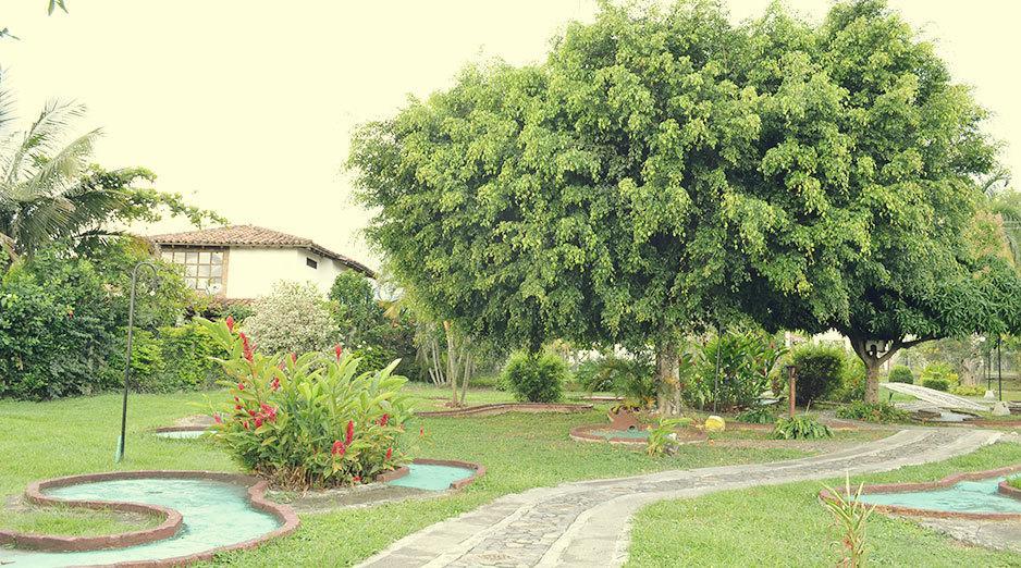 Hacienda El Eden Resort Santa Elena  エクステリア 写真